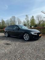 BMW 3-Serie 328i 245pk M-Pakket*AUTOM.*PANO*HAAK*STOELVER.*, Auto's, BMW, Automaat, 745 kg, Zwart, 4 cilinders