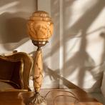 Mid century opaline glazen lamp met koperen voet, Antiek en Kunst, Antiek | Lampen, Ophalen of Verzenden