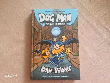 Dav Pilkey - De bal is hond beschikbaar voor biedingen