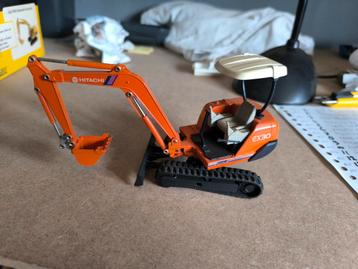 Hitachi EX30 Landy Model Graafmachine beschikbaar voor biedingen