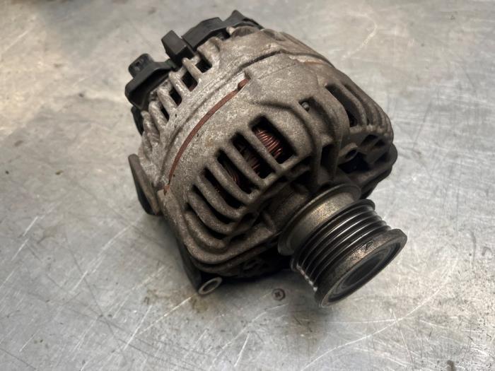 Dynamo van een Opel Corsa, Auto-onderdelen, Motor en Toebehoren, Opel, Gebruikt, 3 maanden garantie, Ophalen of Verzenden