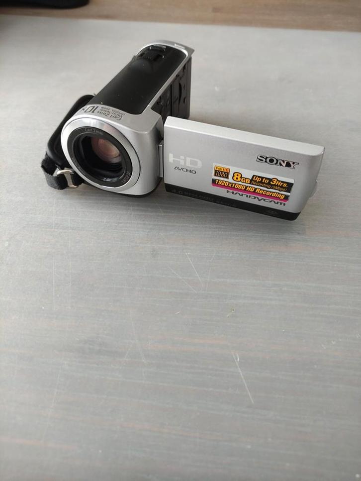 Sony HDR-CX106E Handycam Zilver + Tasje, Audio, Tv en Foto, Videocamera's Digitaal, Gebruikt, Camera, Geheugenkaart, Sony, 20x of meer