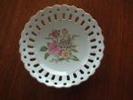 oude gave porselein schaal bord ajour rand en bloemen tulp, Ophalen of Verzenden, Zo goed als nieuw