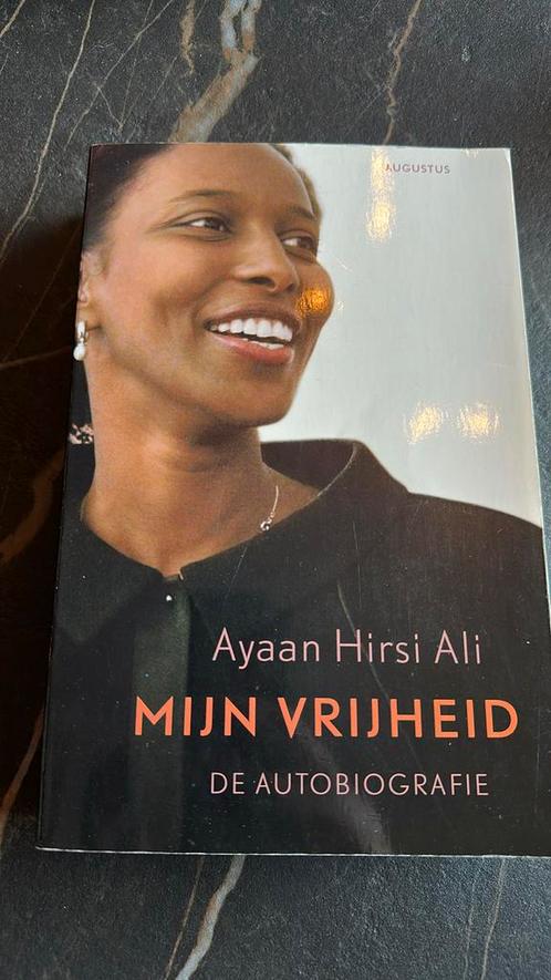 Ayaan Hirsi Ali - Mijn vrijheid boek, Boeken, Politiek en Maatschappij, Zo goed als nieuw, Nederland, Ophalen of Verzenden