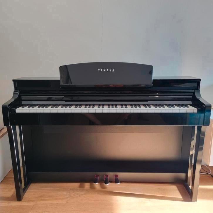Yamaha Clavinova CSP-170 PE digitale piano, Muziek en Instrumenten, Piano's, Zo goed als nieuw, Zwart, Hoogglans, Ophalen