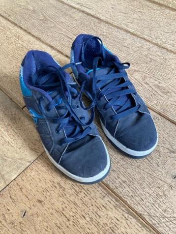 Heelys blauw/donkerblauw maat 36,5 beschikbaar voor biedingen