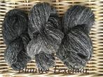 Met zorg gesponnen schapenwol, Ophalen of Verzenden, Nieuw, Breien of Haken