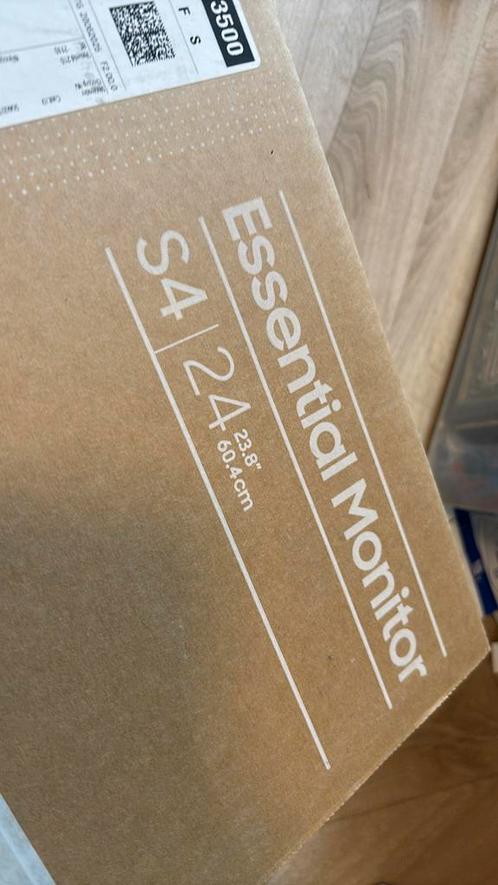 Samsung Essential Monitor S4 - nieuw in doos, Computers en Software, Monitoren, Zo goed als nieuw, In hoogte verstelbaar, IPS