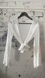 Moost wanted Alina wikkeltop valt als S, Kleding | Dames, Tops, Verzenden, Wit, Zo goed als nieuw, Lange mouw