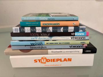 Interieurboeken. Bundel over styling woninginrichting beschikbaar voor biedingen