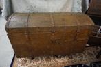 Antieke oude kist met ijzer beslag, Ophalen, Gebruikt, 100 tot 150 cm, 50 tot 75 cm