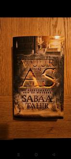 Sabaa Tahir - Vuur en as deel 1, Ophalen of Verzenden, Zo goed als nieuw