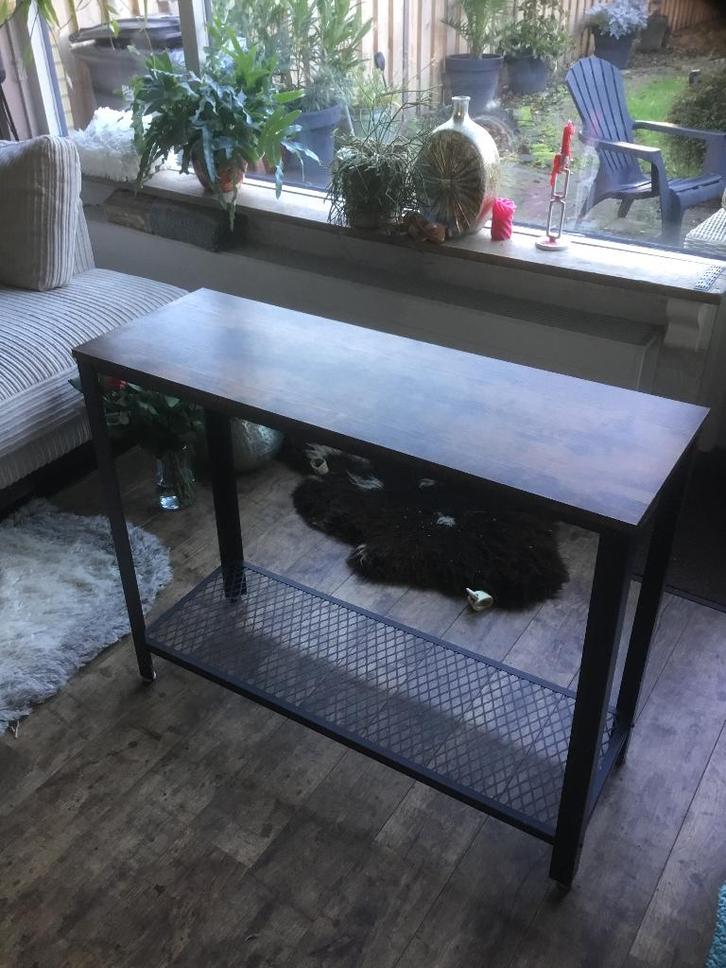 Side table, Huis en Inrichting, Tafels | Sidetables, Gebruikt, 25 tot 50 cm, 100 tot 150 cm, Rechthoekig, Overige houtsoorten