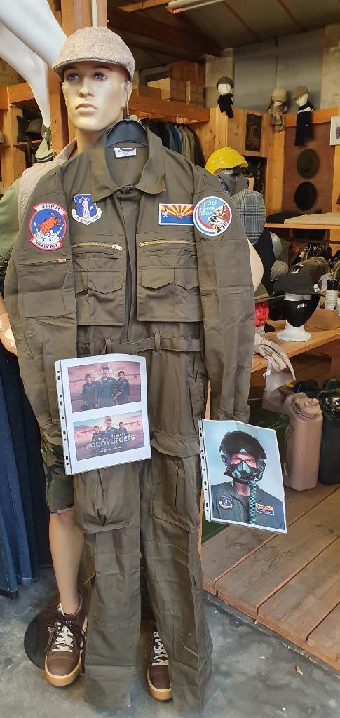 Piloten overall hoogvliegers, met badges bijgevoegd, Hobby en Vrije tijd, Feestartikelen, Nieuw, Feestartikel, Overige, Ophalen of Verzenden