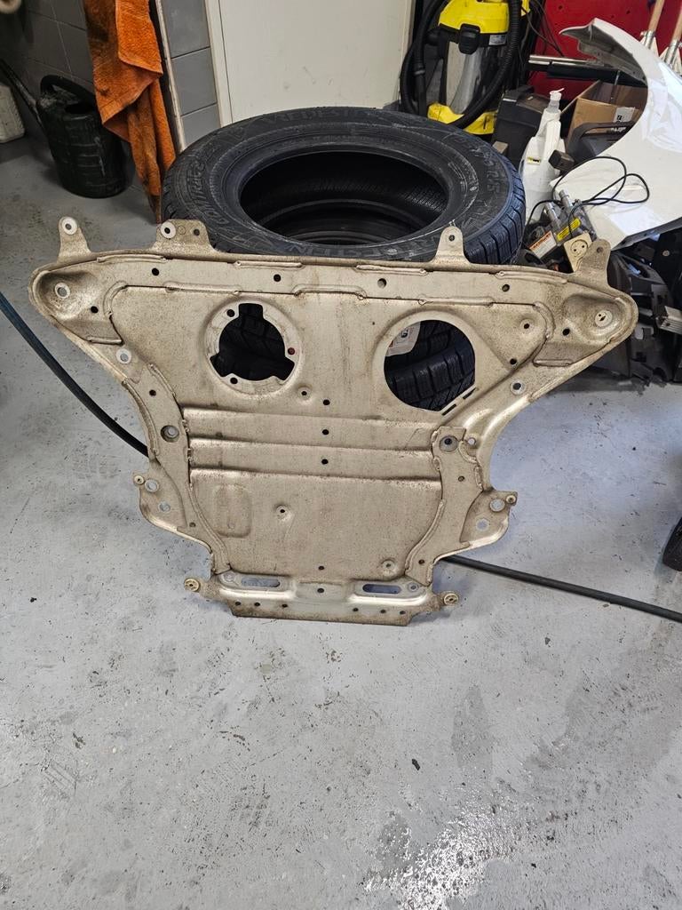 BMW G30 G31 Onderdelen - Bodemplaat , halogen, Auto-onderdelen, Ophalen