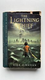 The Lightning Thief - Rick Riordan, Disney books, Boeken, Ophalen of Verzenden, Zo goed als nieuw, Rick Riordan