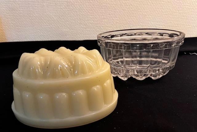 Uranium glazen puddingvorm, Antiek en Kunst, Antiek | Glas en Kristal, Ophalen of Verzenden