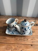 Riverdale Handgeschilderd theeset, Huis en Inrichting, Keuken | Servies, Riverdale, Overige typen, Ophalen of Verzenden, Ossenkamppad 25