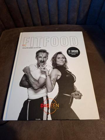 Fitfood - Dag ÉÉN Kookboek beschikbaar voor biedingen