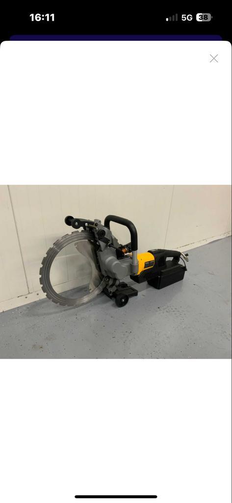 Betonzaagmachine - Krachtig en Efficiënt, Doe-het-zelf en Verbouw, Gereedschap | Zaagmachines, Nieuw, Cirkelzaag, 1200 watt of meer