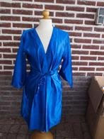 Blauwe satijne nachtjapon One Size, Ophalen of Verzenden, Blauw, Badjas