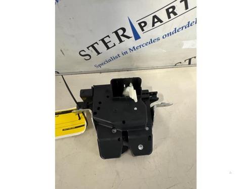 Slotmechaniek Achterklep van een Mercedes Vito, Auto-onderdelen, Carrosserie en Plaatwerk, Mercedes-Benz, Gebruikt, 3 maanden garantie