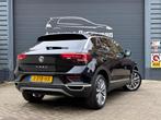 Volkswagen T-Roc 1.5 TSI Sport | Camera | Carplay| LED | 18", 4 cilinders, Leder en Stof, Zwart, Origineel Nederlands
