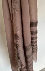 Boutiekje donkerbruine sjaal met raffels en glitter, Ophalen of Verzenden, Zo goed als nieuw, Maat 38/40 (M), Sjaal