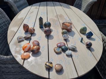 Edelstenen verzameling te koop beschikbaar voor biedingen