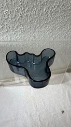 Iittala Alvar Aalto Schaal - 13,5 cm, Huis en Inrichting, Schaal, Ophalen of Verzenden, Overige vormen, Glas