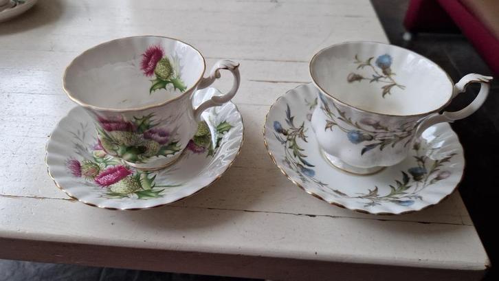 theekop, Huis en Inrichting, Keuken | Servies, Zo goed als nieuw, Kop(pen) en/of Schotel(s), Overige stijlen, Porselein, Ophalen