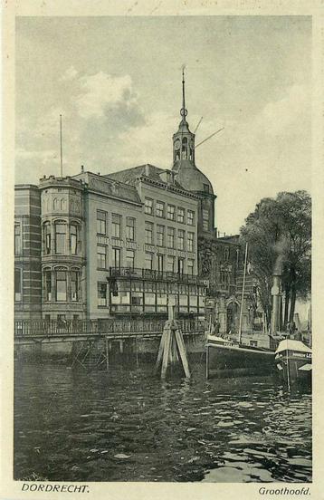 (701-052-039) Dordrecht Groothoofd beschikbaar voor biedingen