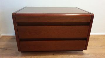 Moser Ladekastje | Nachtkastje | Kwaliteits Vintage beschikbaar voor biedingen