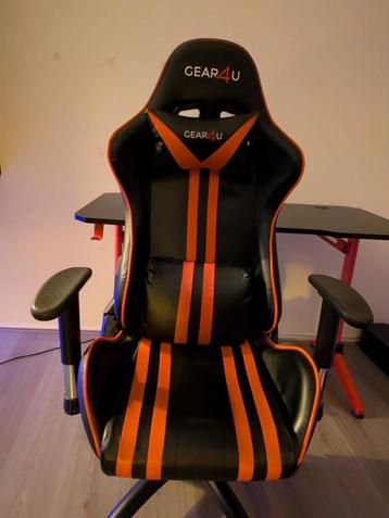 Zwart met rode gamestoel Gear4U beschikbaar voor biedingen