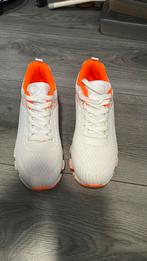 Mooie sneakers helemaal nieuw maat 40, Ophalen of Verzenden, Nieuw, Sportschoenen