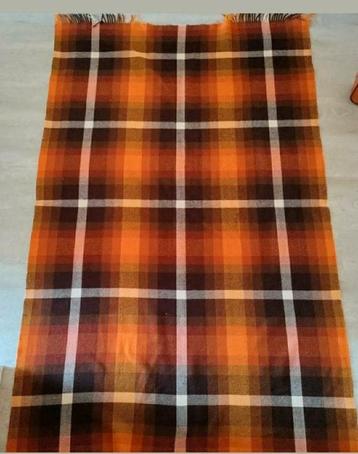 DEKEN,RETRO,1960,Geblokt,Franje 8 cm.,235 x140 cm,woondeken beschikbaar voor biedingen