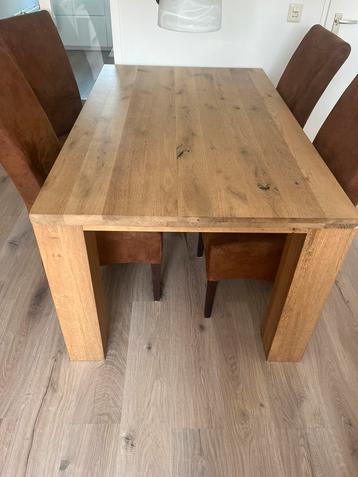 Massief eiken eettafel, salontafel, tvmeubel beschikbaar voor biedingen