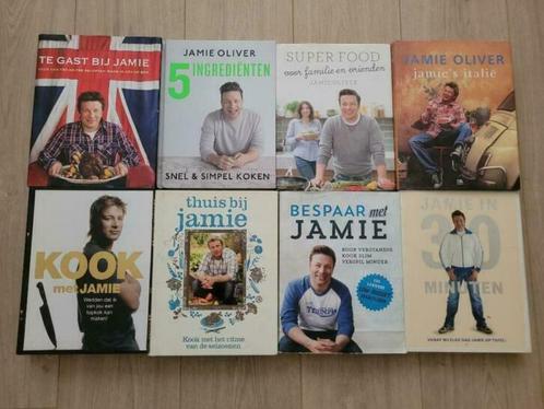 8 x Jamie Oliver - 5 ingrediënten & Super food voor familie, Boeken, Kookboeken, Zo goed als nieuw, Ophalen of Verzenden