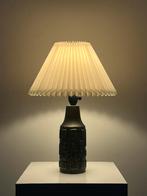 Vintage keramieke tafellamp – Joghus Keramik, Bornholm, Zo goed als nieuw, ÅTMØS, Minder dan 50 cm, Dorpstraat 63 Maasbree