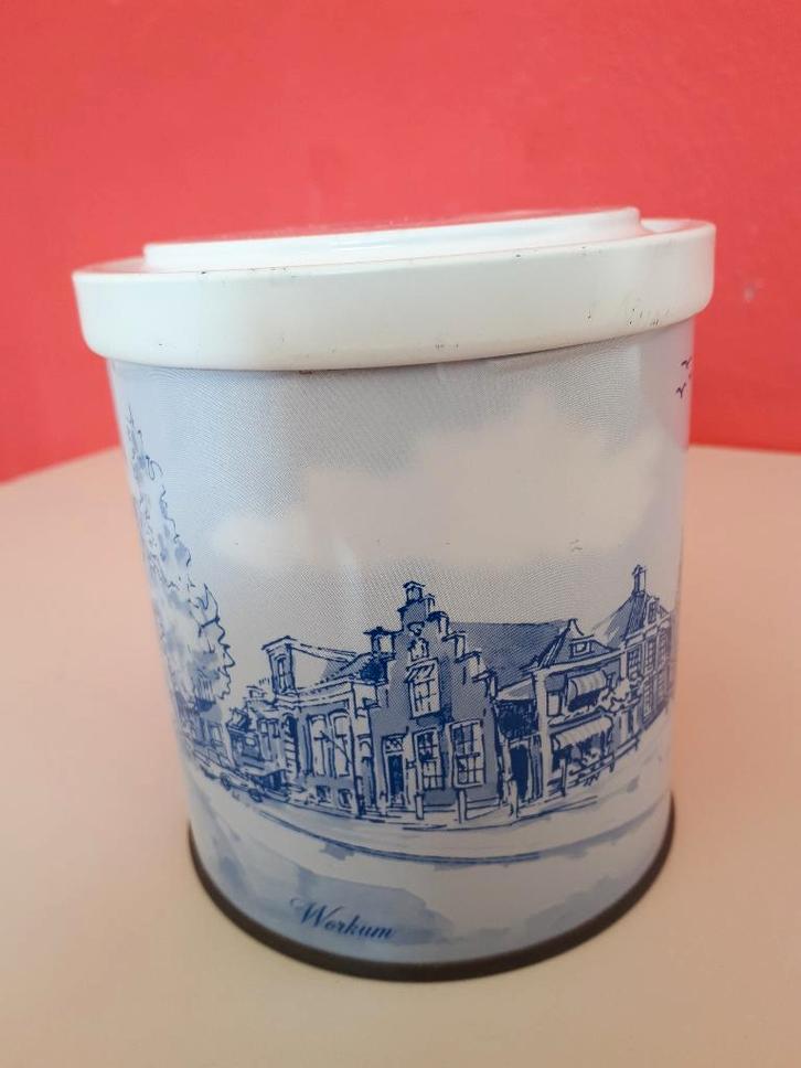 WILHELMINA Pepermunt- FRIESCHE 11 STEDEN- Hindelopen-Workum, Verzamelen, Blikken, Gebruikt, Overige, Overige merken, Ophalen of Verzenden