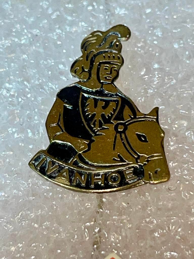Ivanhoe Speldje Ridder te Paard, Ophalen of Verzenden, Gebruikt, Overige onderwerpen, Speldje of Pin