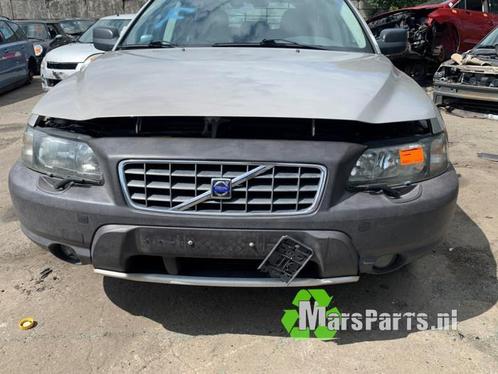 Voorbumper van een Volvo XC70, Auto-onderdelen, Carrosserie en Plaatwerk, Bumper, Volvo, Gebruikt, 3 maanden garantie, Ophalen of Verzenden