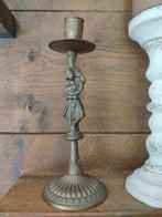 Vintage messingen kandelaar met vrouwelijke figuur — decorat, Ophalen of Verzenden, Koper of Brons