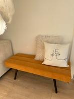 Okergeel bankje/poefje/zitje, Ophalen