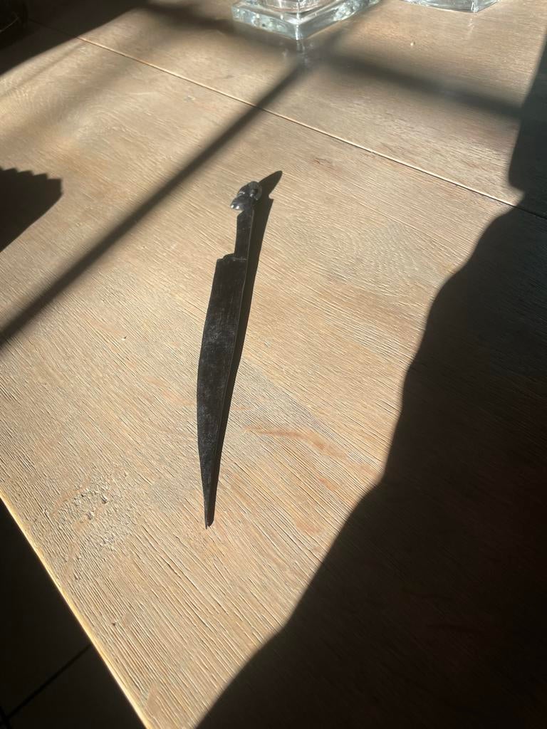 Afrikaans houten  mes met decoratief handvat, Antiek en Kunst, Ophalen of Verzenden