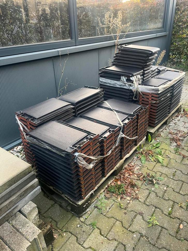 160 Nibre Vlakke Zwarte Dakpannen, Doe-het-zelf en Verbouw, Dakpannen en Dakbedekking, Gebruikt, Dakpannen, Steen of Klei, Zwart