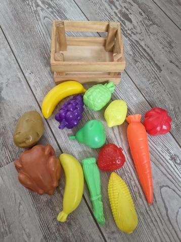 Kunststof accessoires keukentje beschikbaar voor biedingen