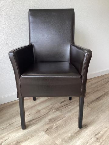 Mooie en degelijke eetkamer stoelen, 6 stuks beschikbaar voor biedingen