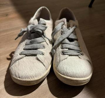 10 days sneakers witte koeienhuid beschikbaar voor biedingen
