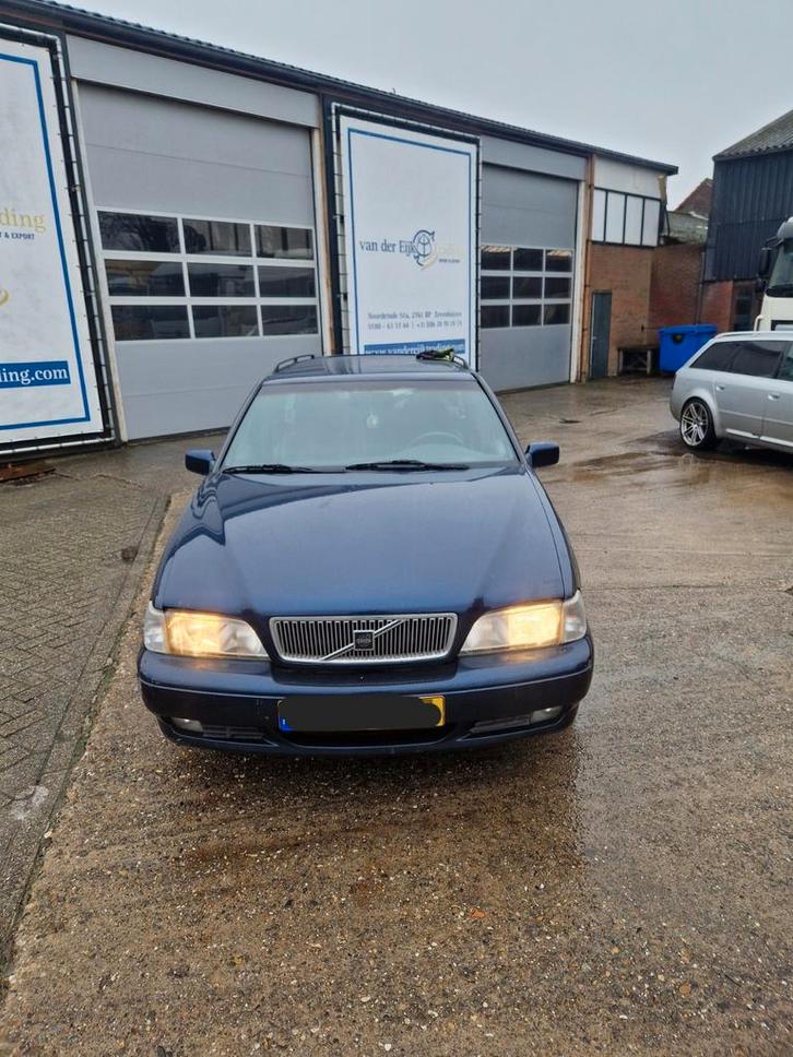 Volvo V70 2.3 T-5 AUT 1998 Blauw, Auto's, Volvo, Particulier, V70, Benzine, Stationwagon, Automaat, Origineel Nederlands, Blauw